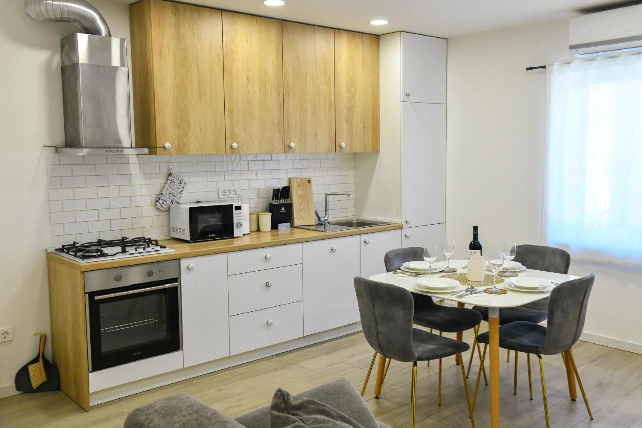 Apartment Maris Sinj Exterior foto